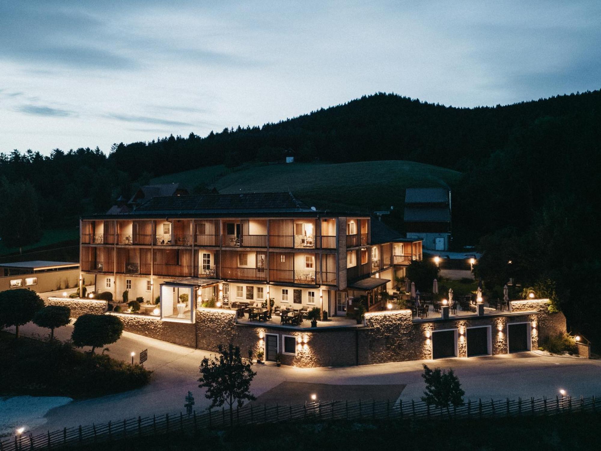 Hotel Muhr Pöllauberg Kültér fotó